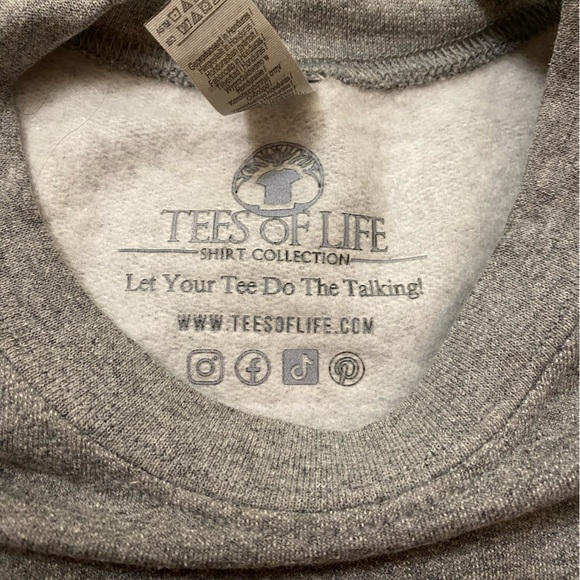 NWOT sweatshirt - Picture 2 of 3